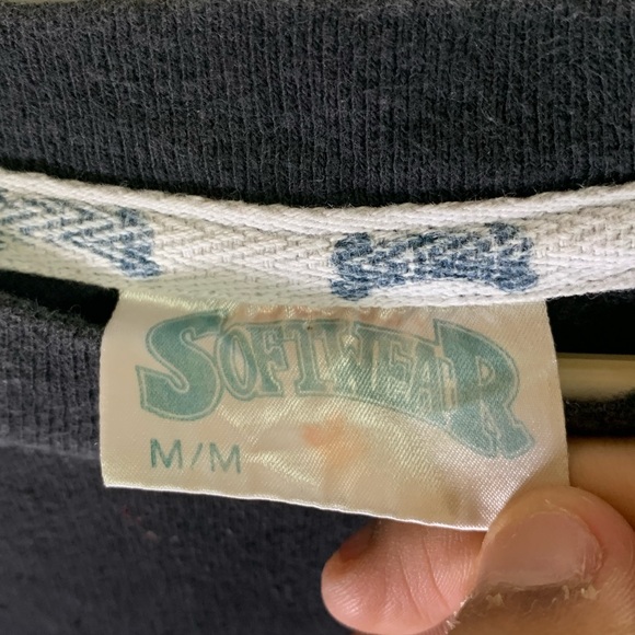 Vintage 1989 Los Angeles kings graphic shirt - Picture 6 of 13